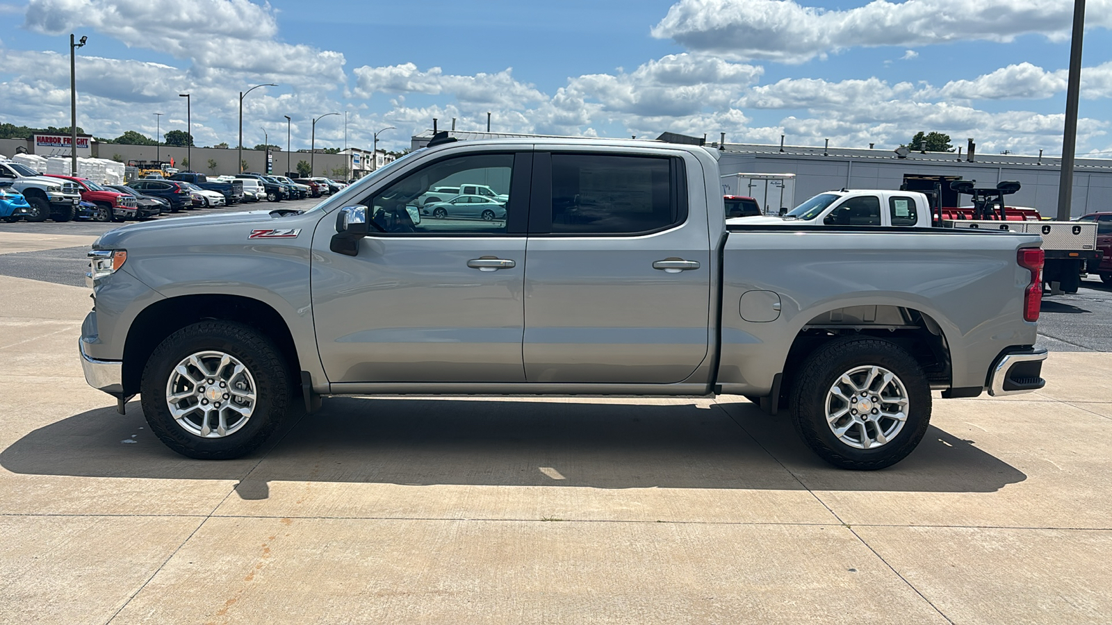 2024 Chevrolet Silverado 1500 LT 5