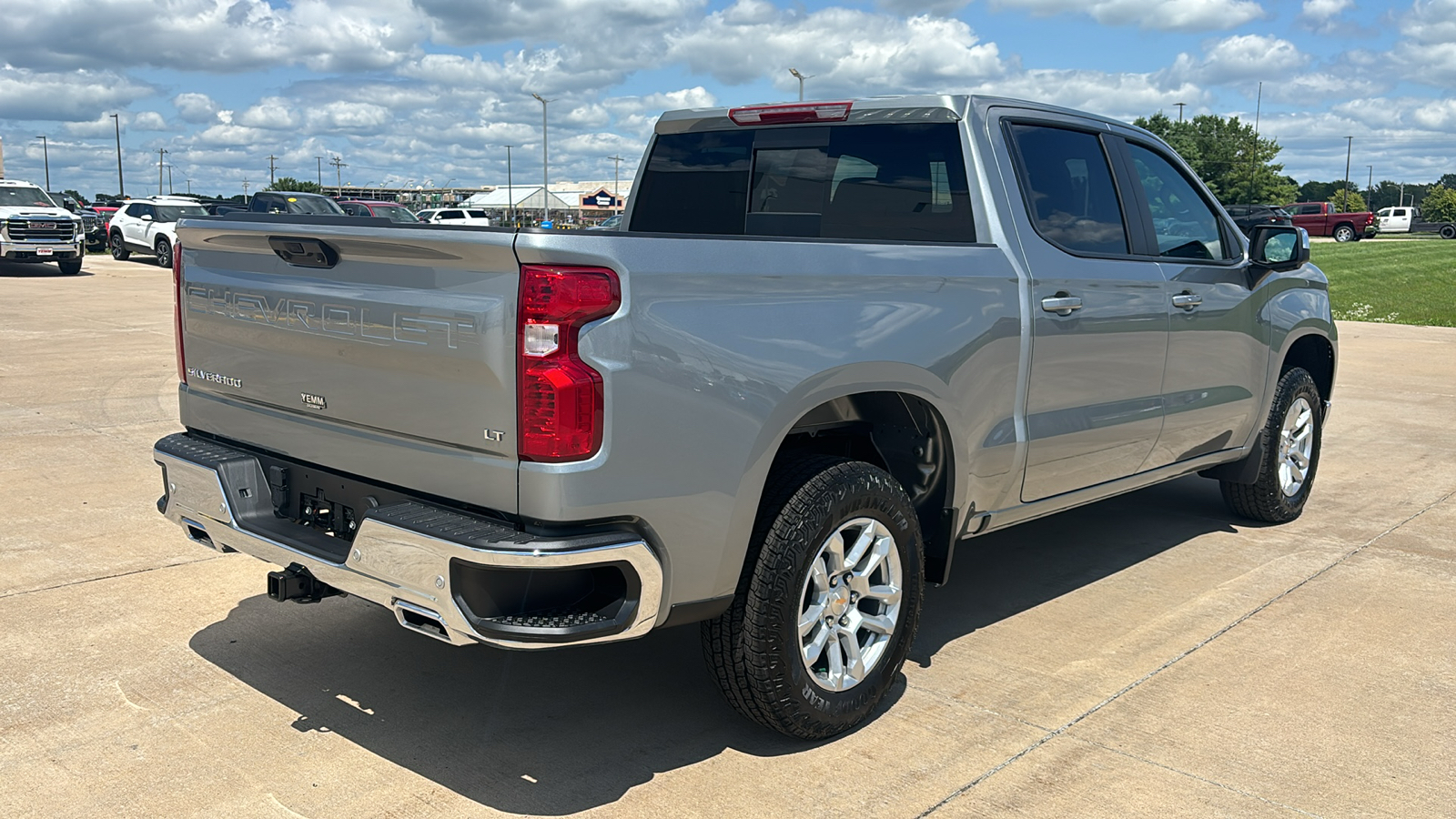 2024 Chevrolet Silverado 1500 LT 8