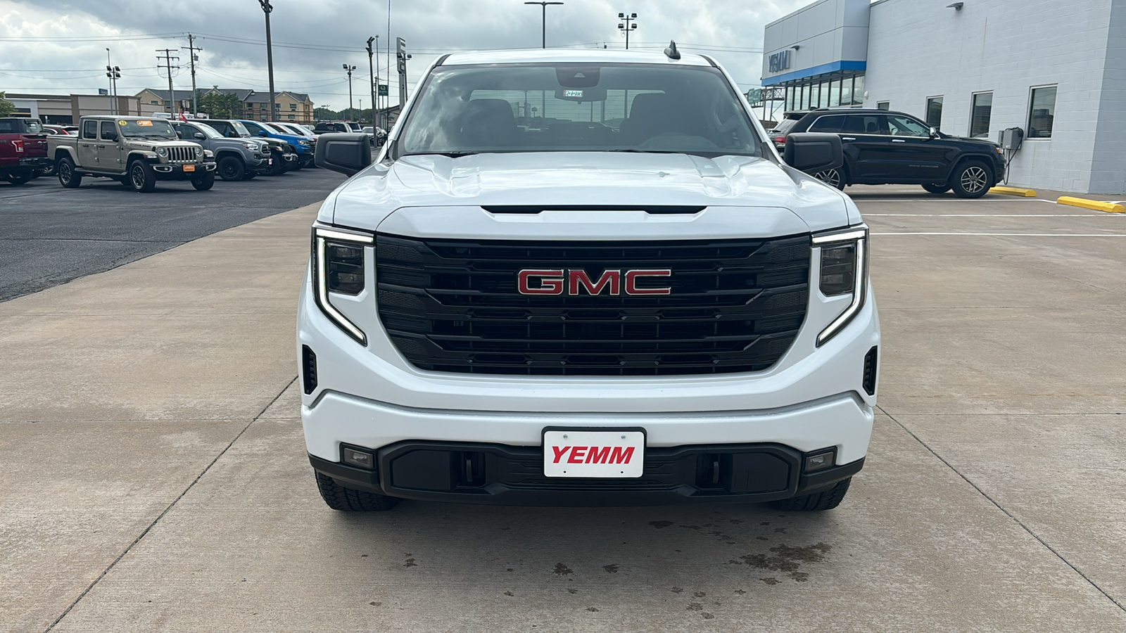 2024 GMC Sierra 1500 Elevation 3