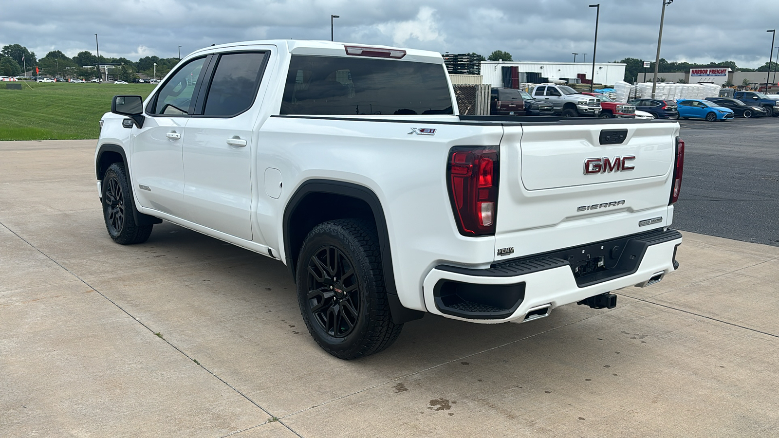 2024 GMC Sierra 1500 Elevation 6