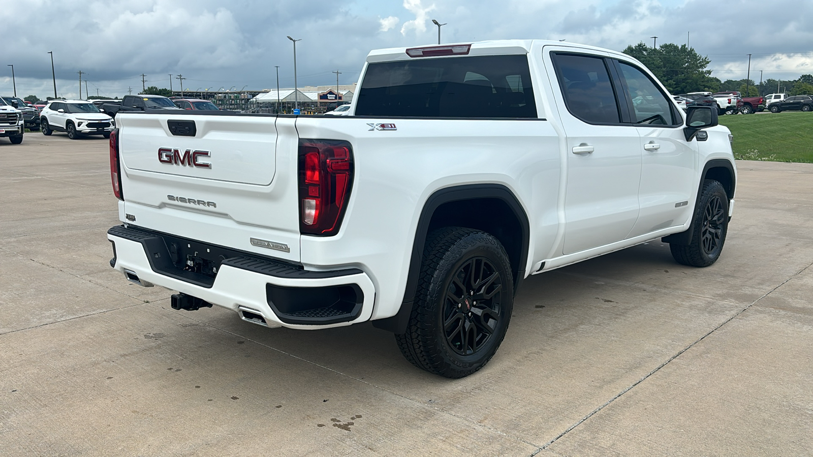 2024 GMC Sierra 1500 Elevation 8