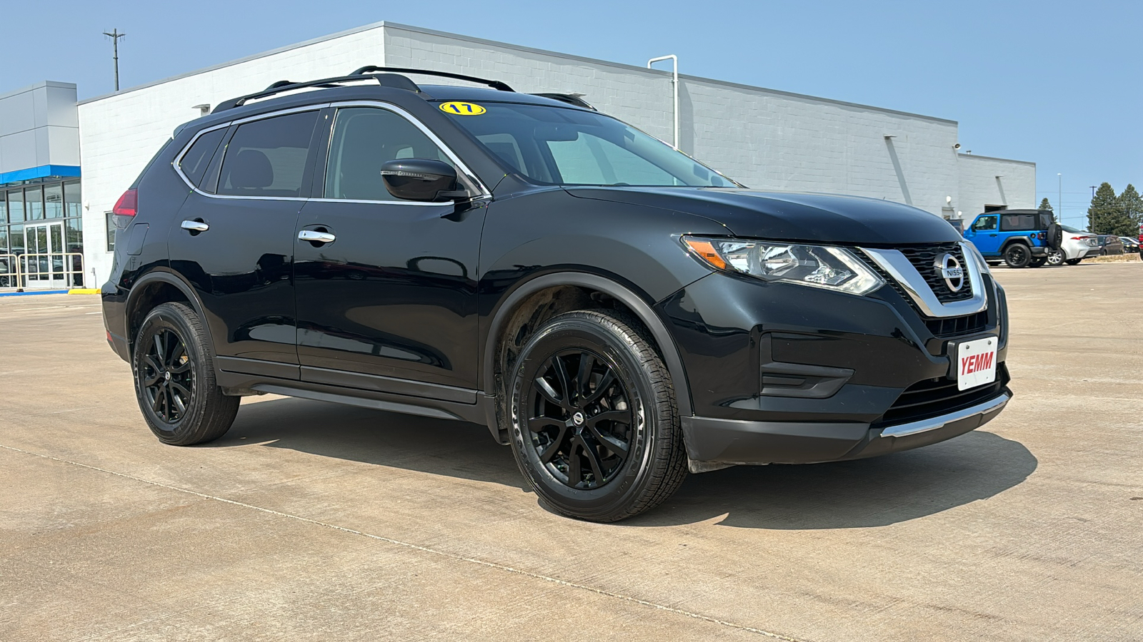 2017 Nissan Rogue SV 2