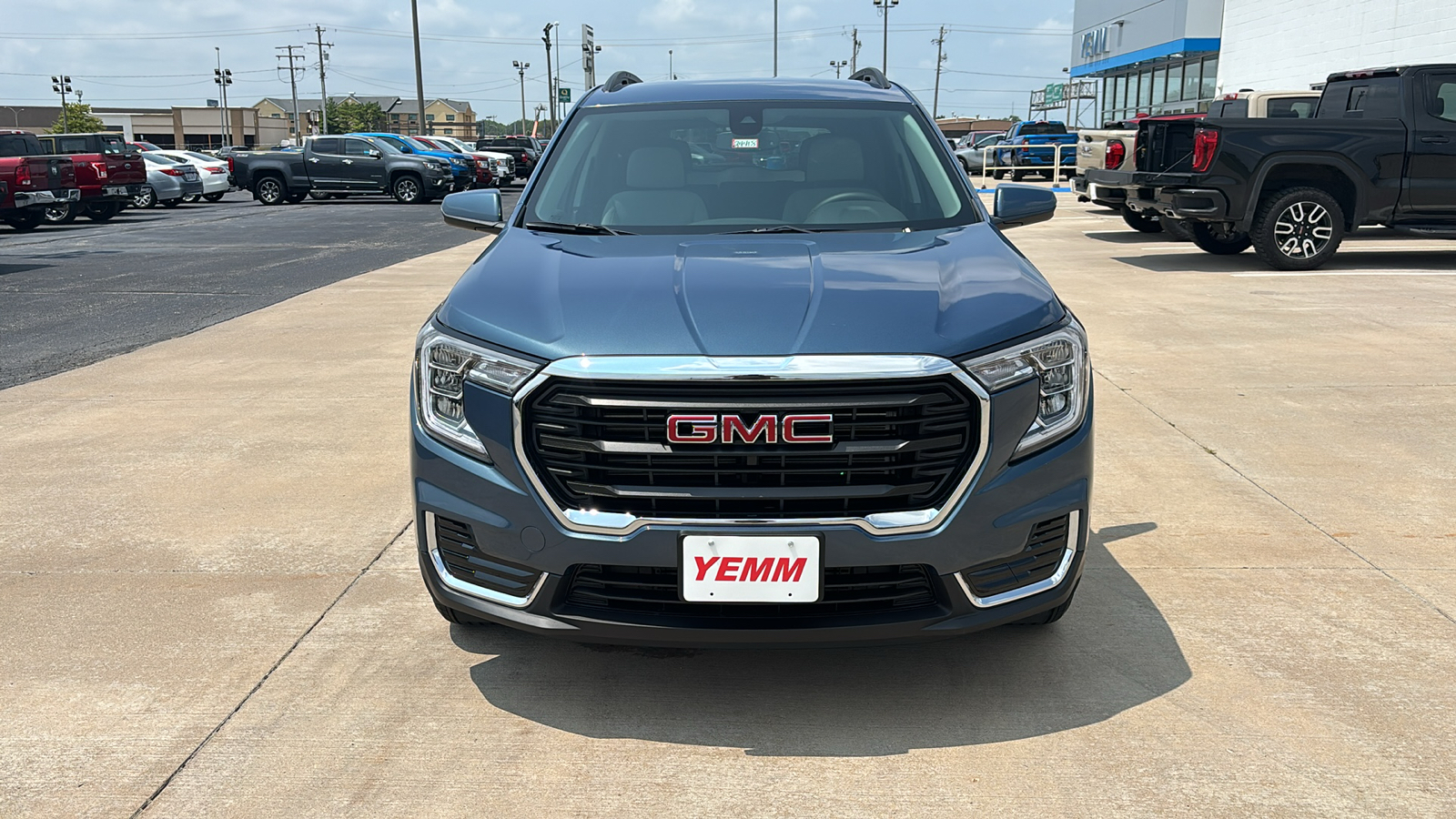 2024 GMC Terrain SLE 3