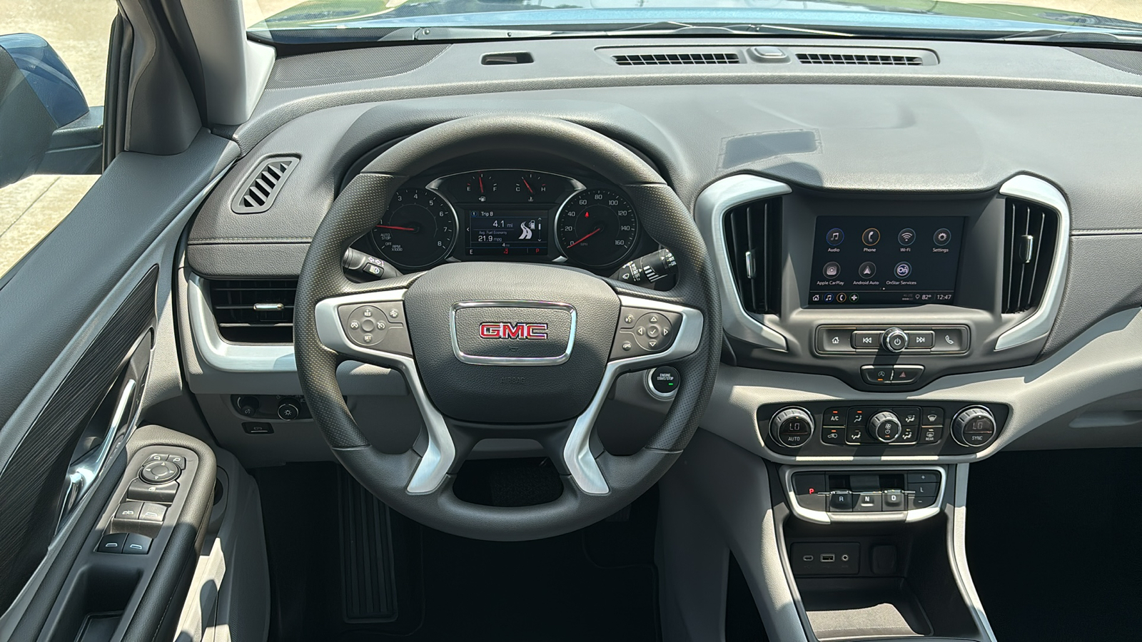 2024 GMC Terrain SLE 12