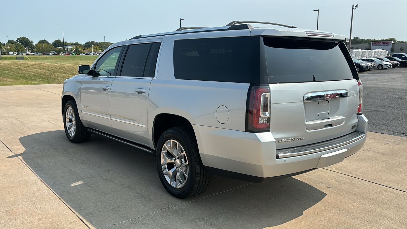 2016 GMC Yukon XL Denali 6