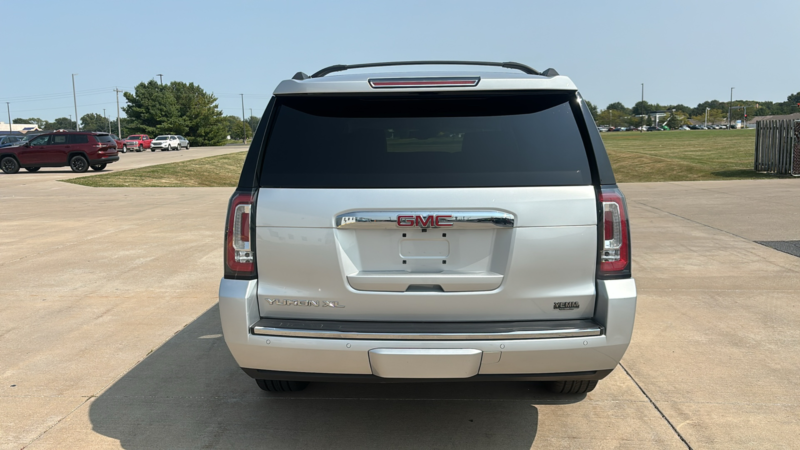 2016 GMC Yukon XL Denali 7