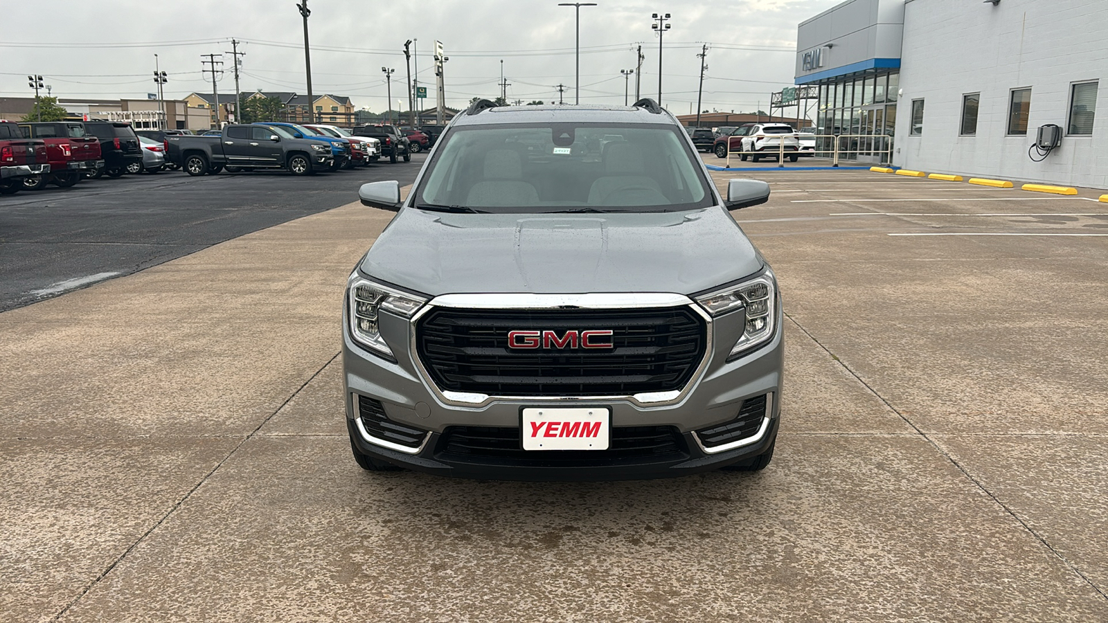 2024 GMC Terrain SLE 3