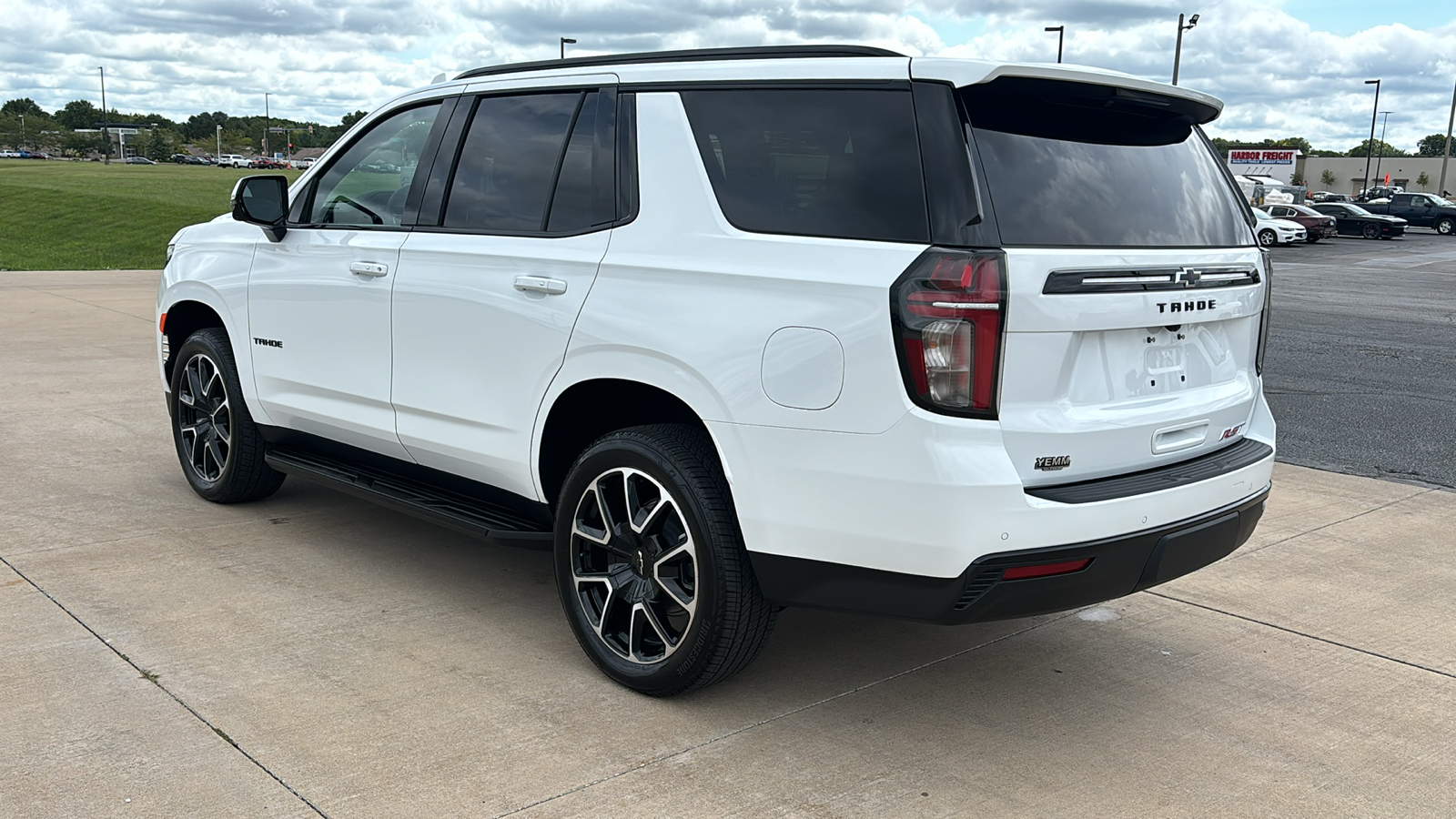 2024 Chevrolet Tahoe RST 6