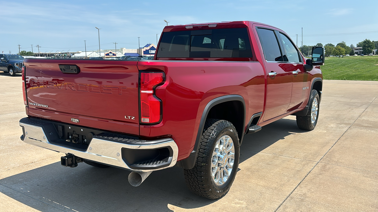 2024 Chevrolet Silverado 2500HD LTZ 8