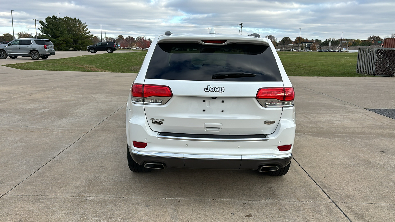 2019 Jeep Grand Cherokee Summit 7