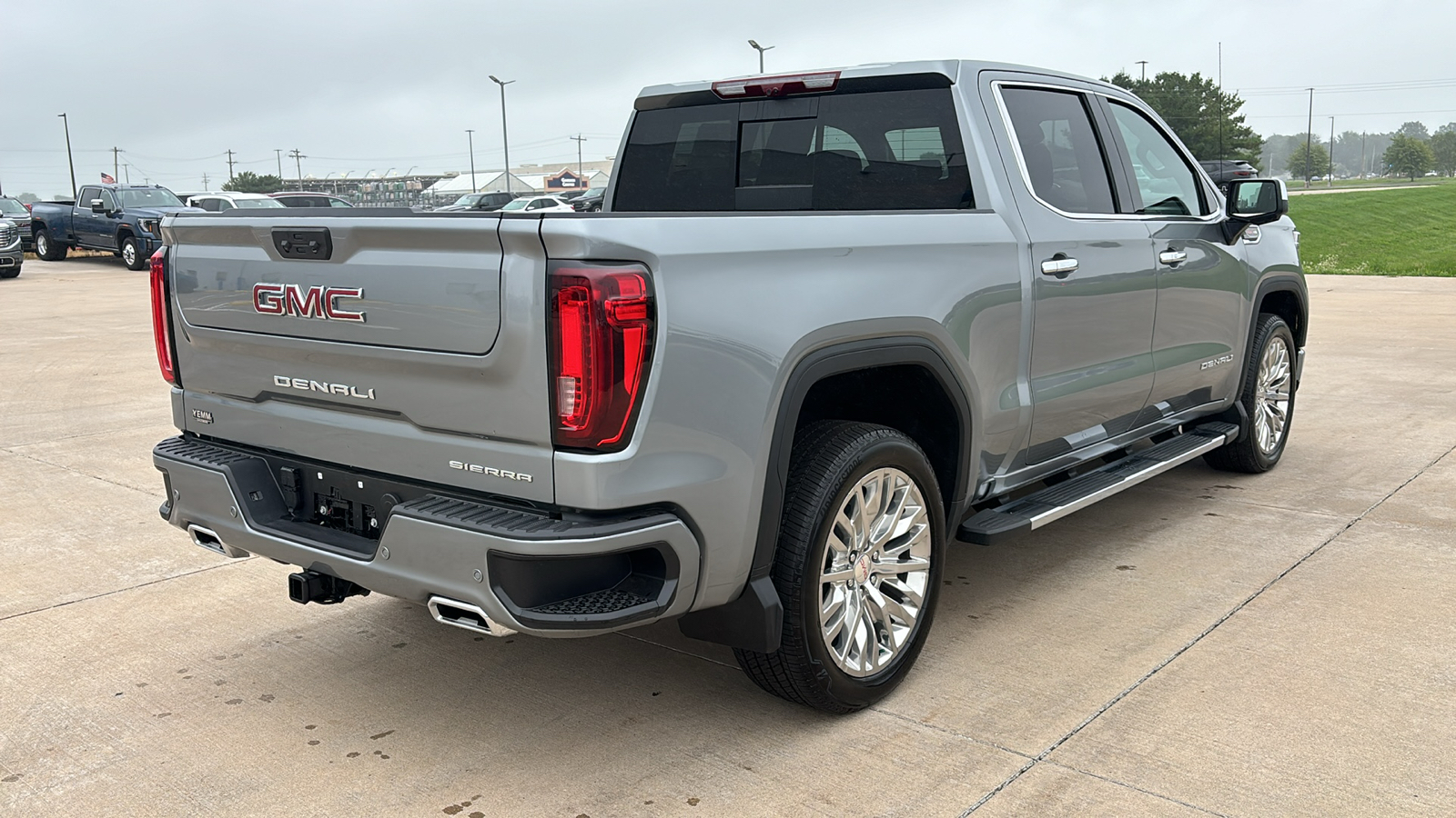 2024 GMC Sierra 1500 Denali 8