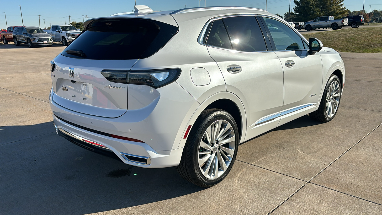 2024 Buick Envision Avenir 8