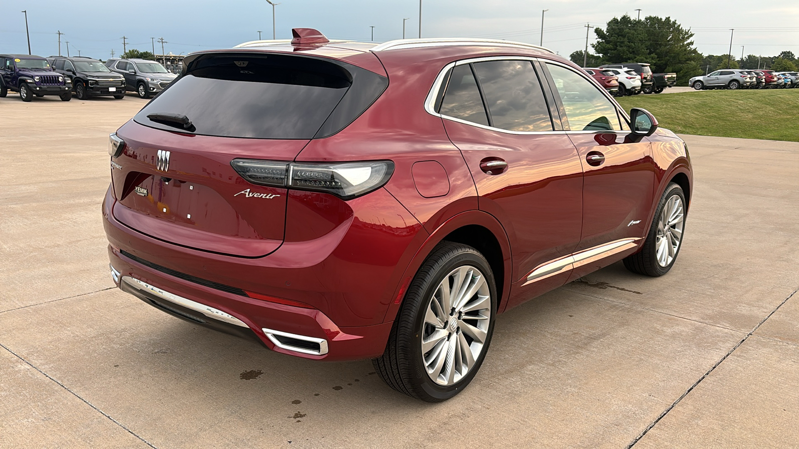 2024 Buick Envision Avenir 8