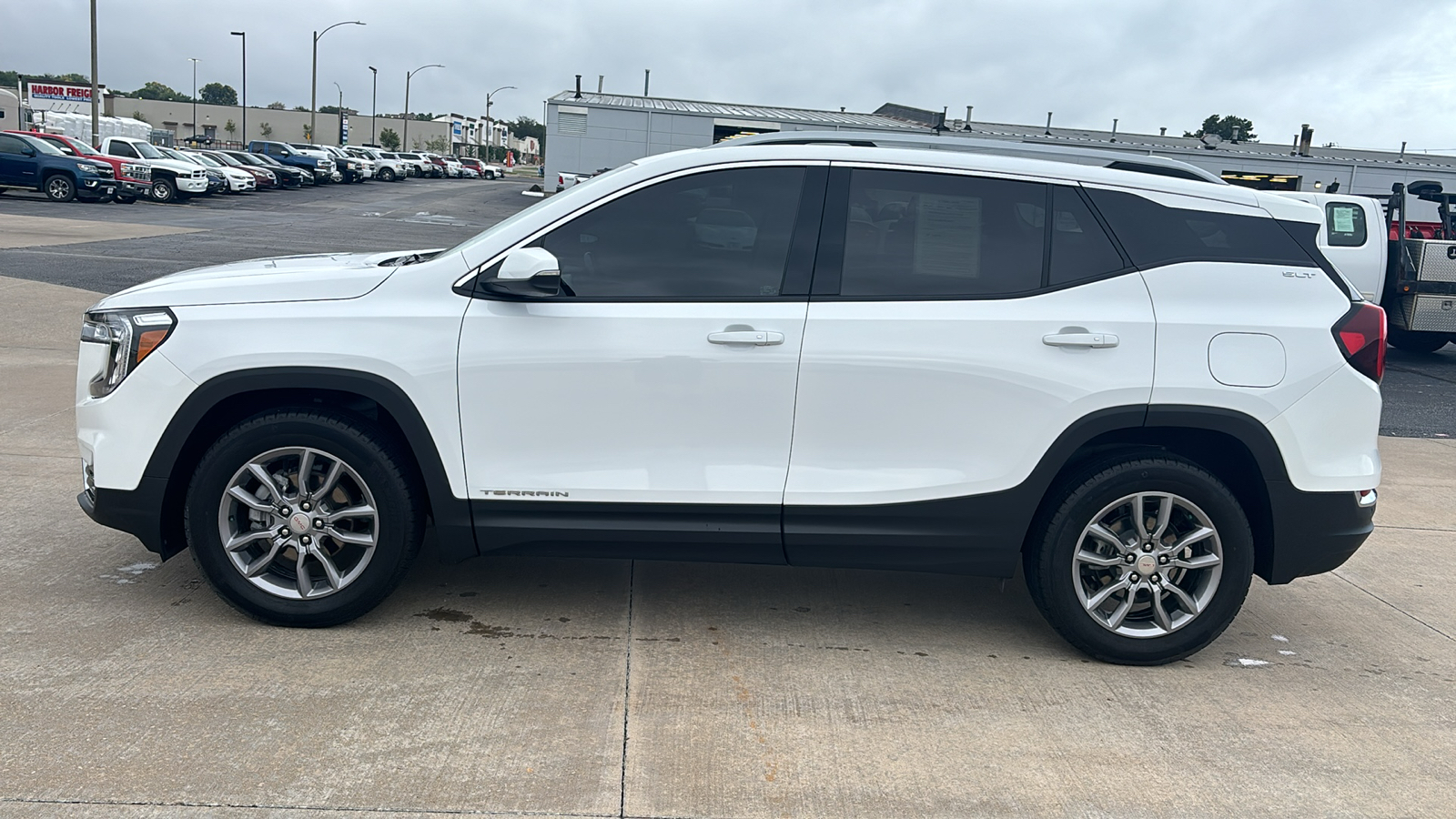 2022 GMC Terrain SLT 5