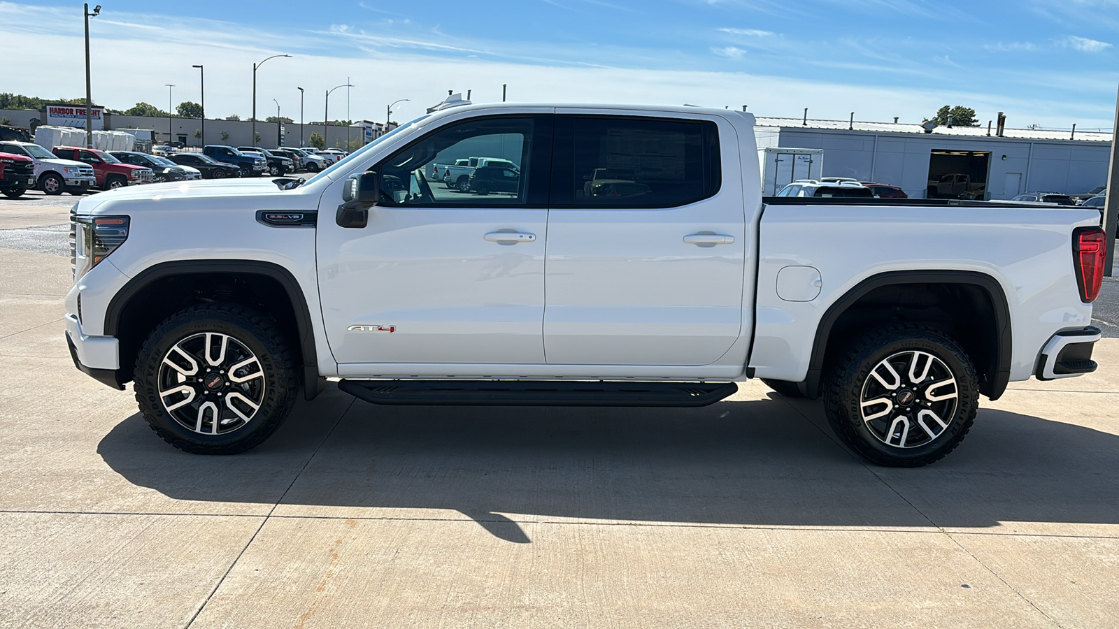 2024 GMC Sierra 1500 AT4 5