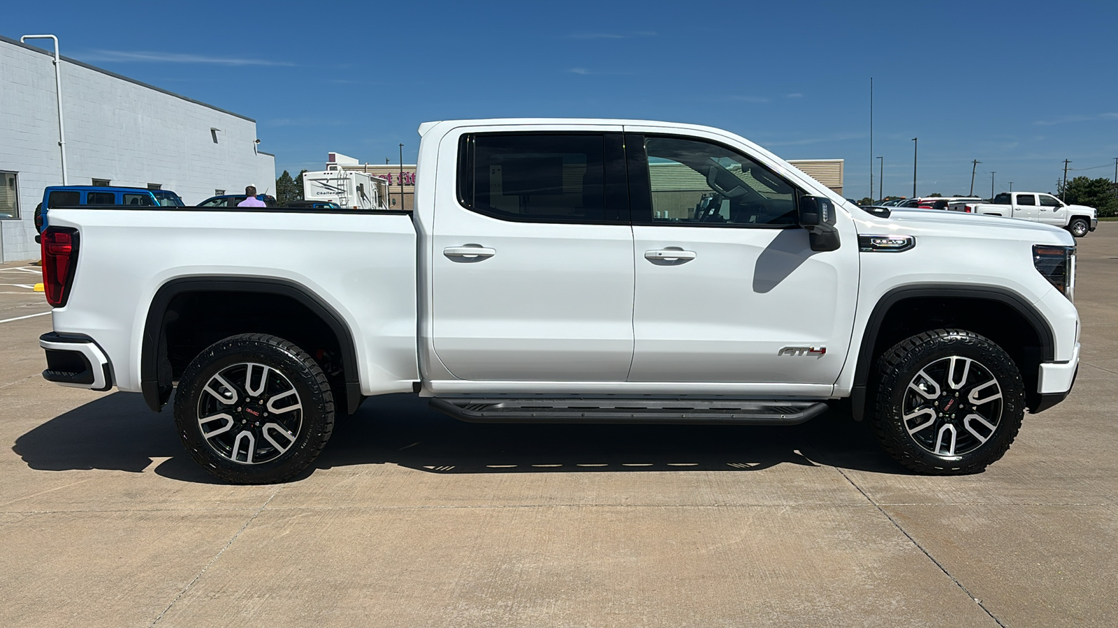 2024 GMC Sierra 1500 AT4 9