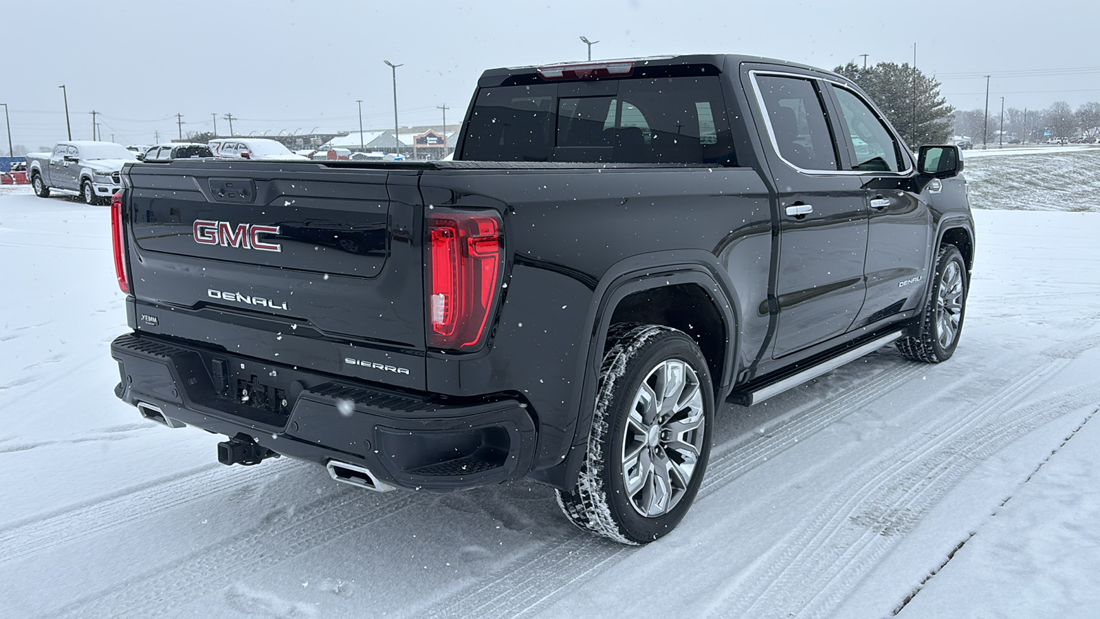 2023 GMC Sierra 1500 Denali 8