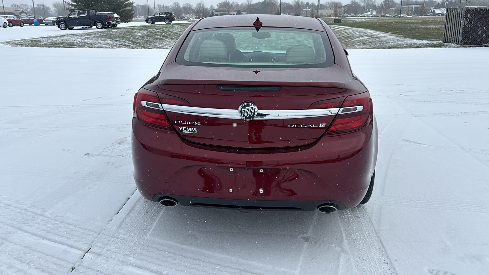 2017 Buick Regal  7