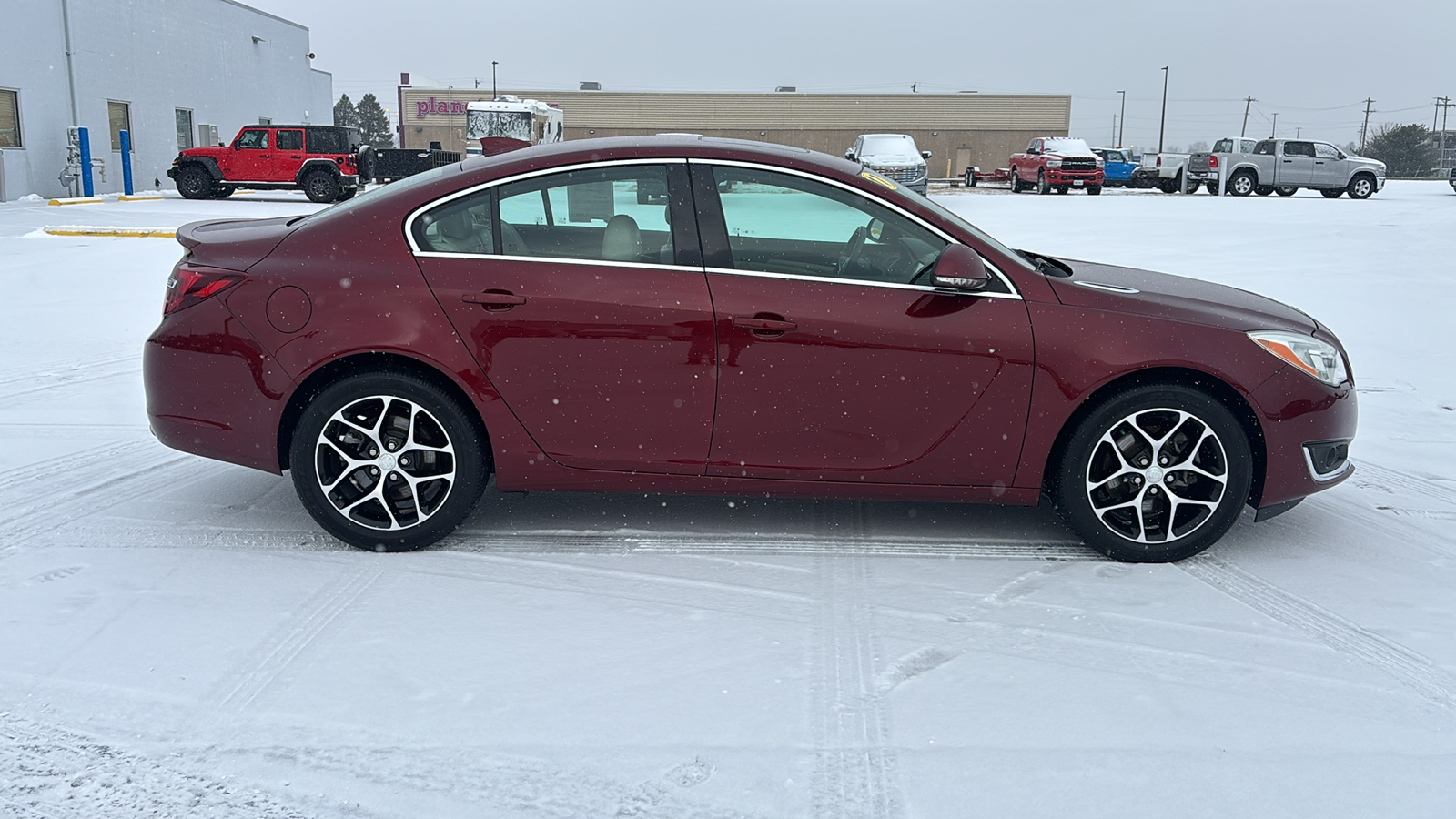 2017 Buick Regal  9