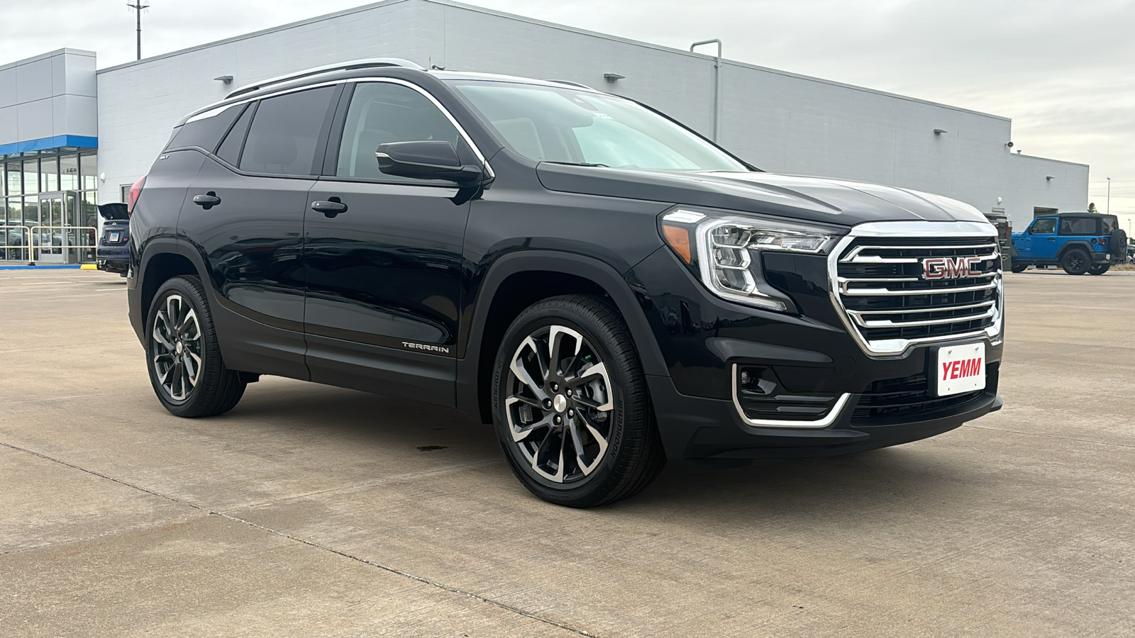 2024 GMC Terrain SLT 2