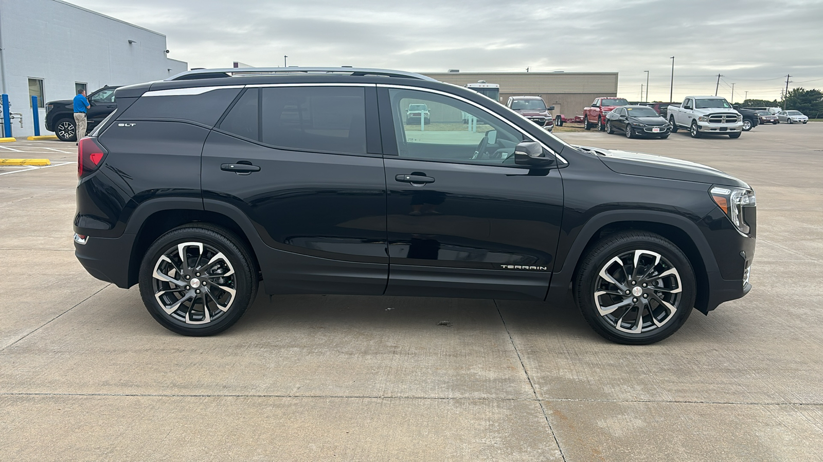 2024 GMC Terrain SLT 9