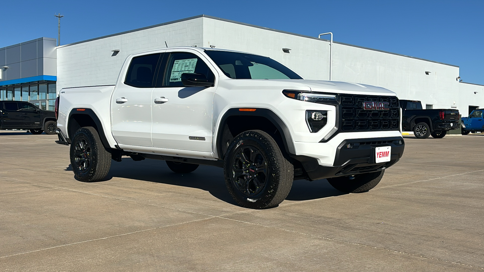 2024 GMC Canyon Elevation 2