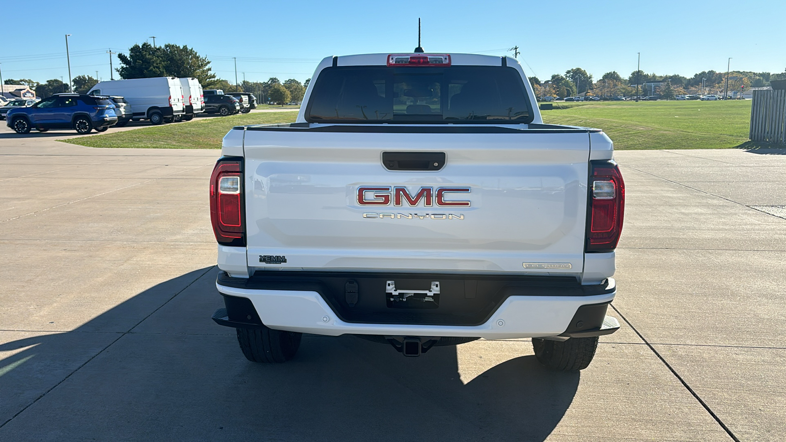 2024 GMC Canyon Elevation 7