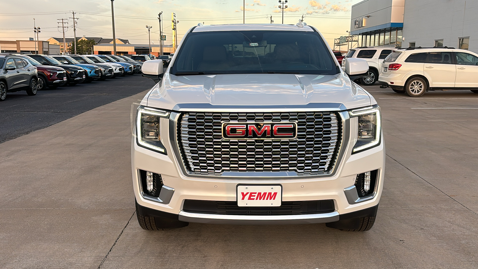 2024 GMC Yukon Denali 3