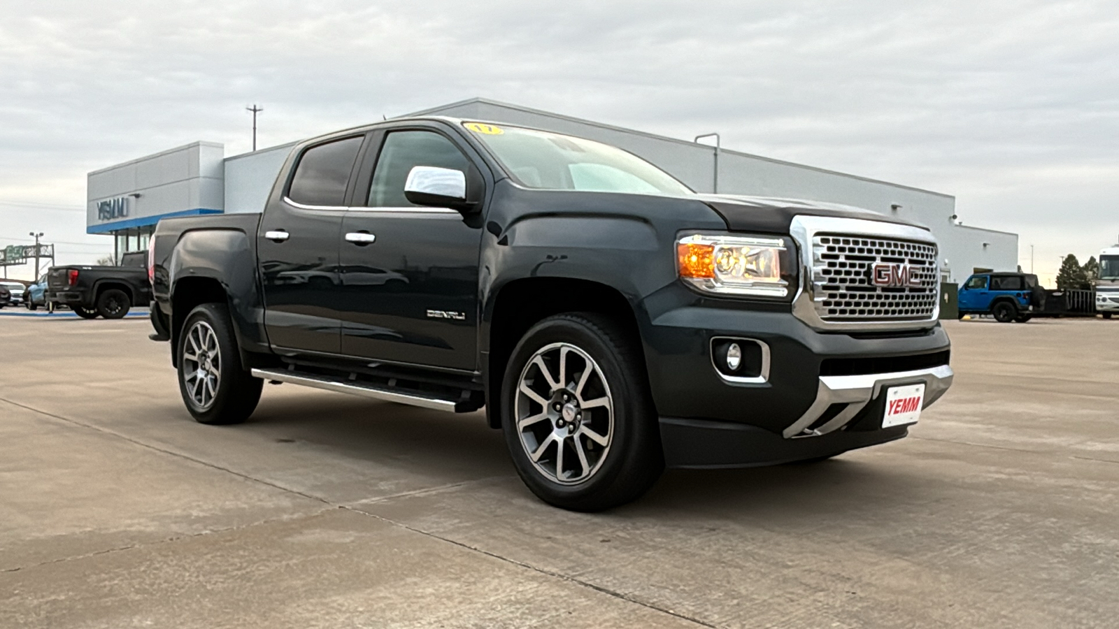 2017 GMC Canyon Denali 2