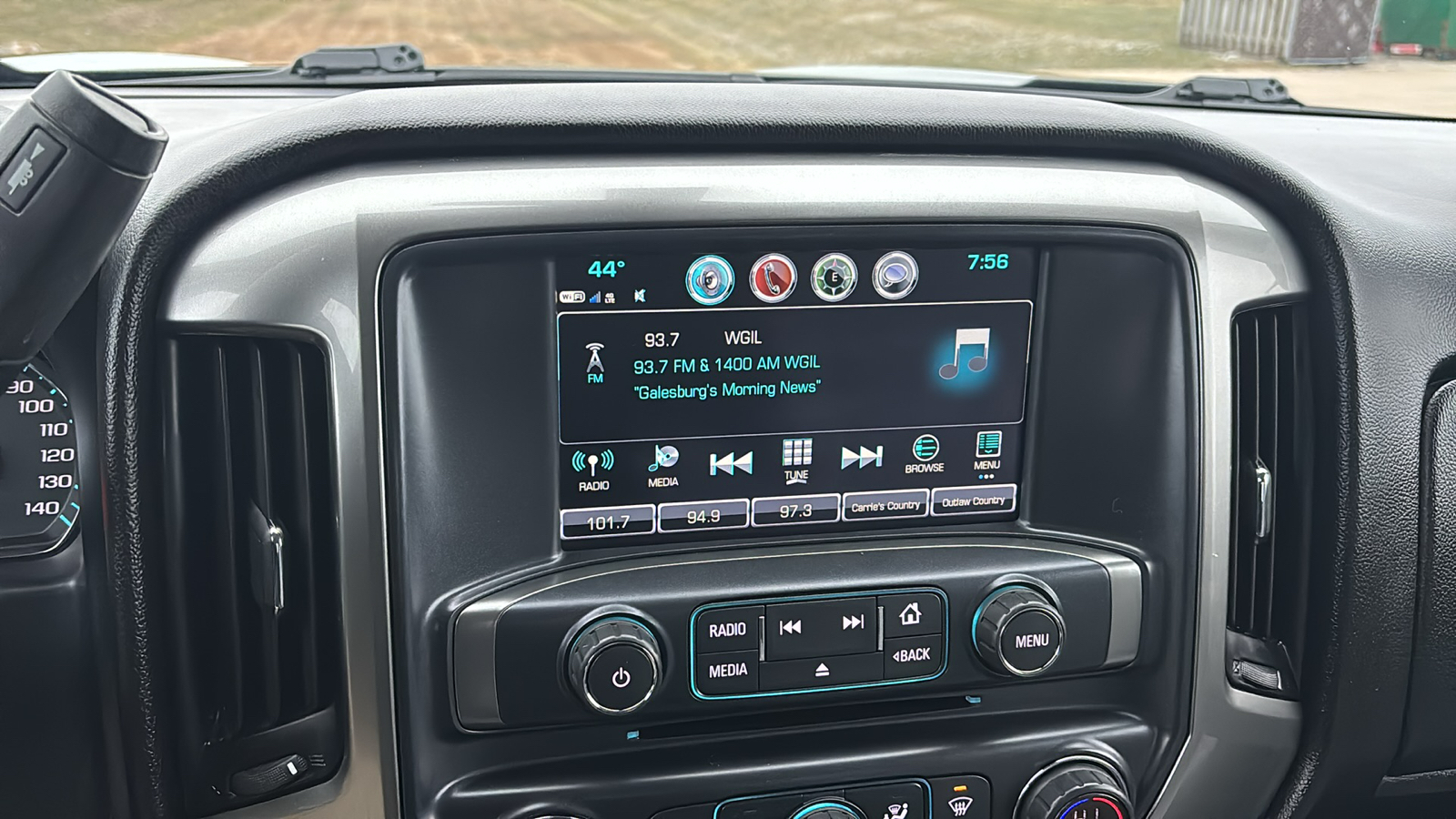 2018 Chevrolet Silverado 1500 LT 16