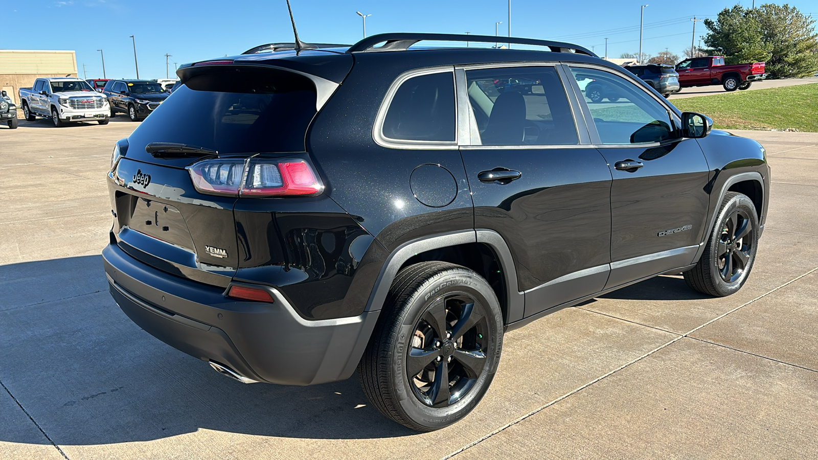 2019 Jeep Cherokee Latitude Plus 8