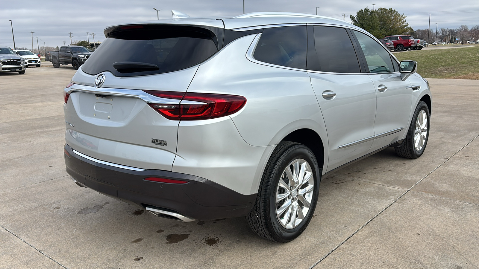 2021 Buick Enclave Essence 8