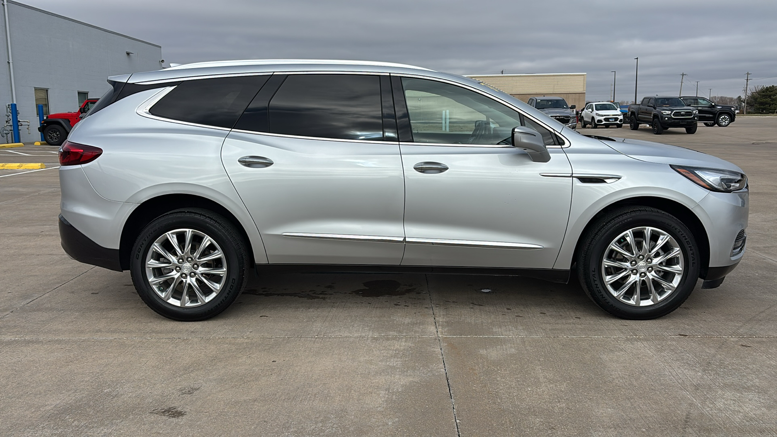 2021 Buick Enclave Essence 9