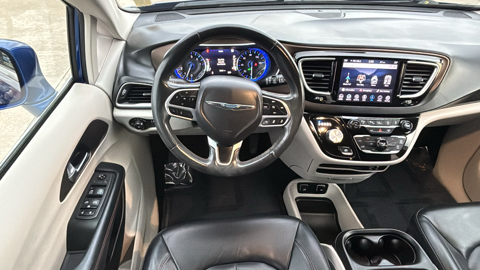 2019 Chrysler Pacifica Touring L 12