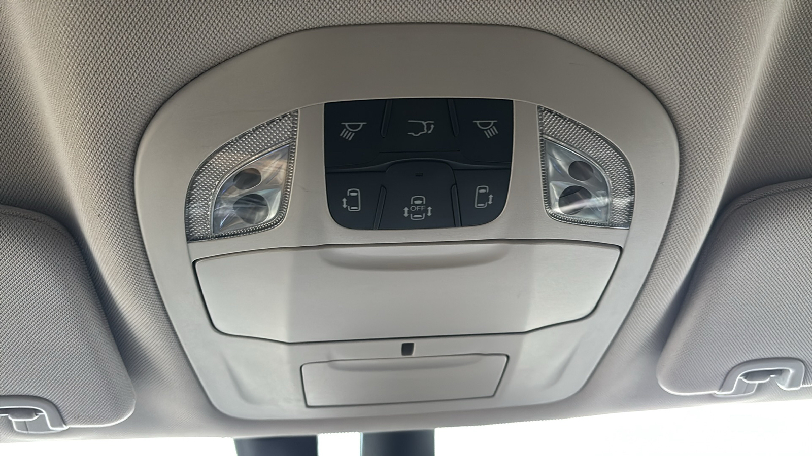 2019 Chrysler Pacifica Touring L 19