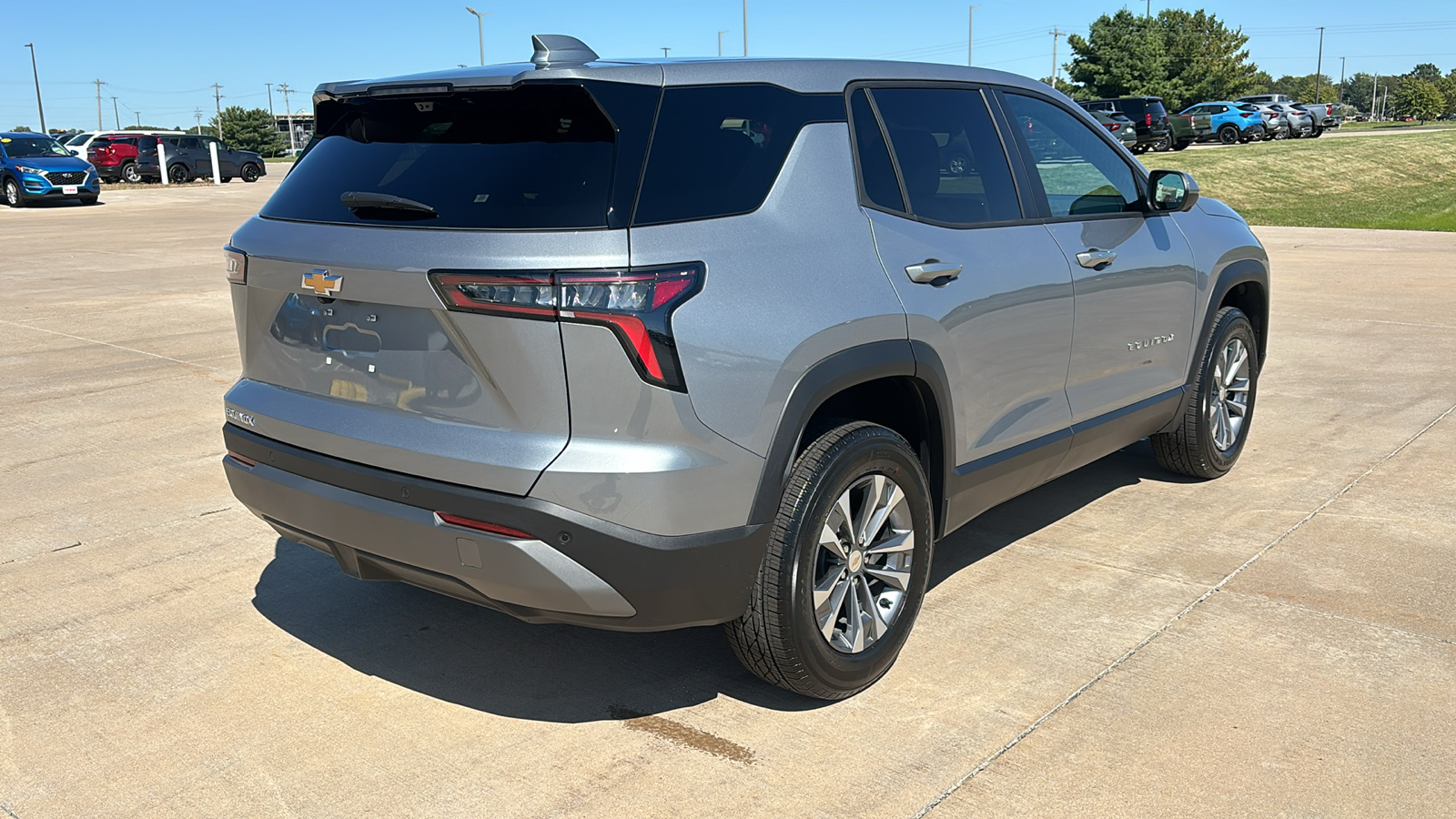 2025 Chevrolet Equinox LT 8