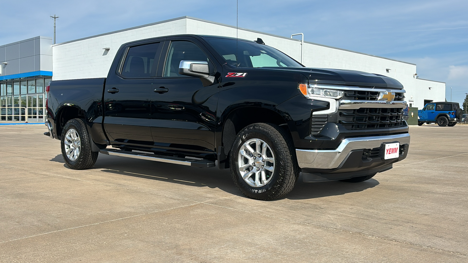 2025 Chevrolet Silverado 1500 LT 2