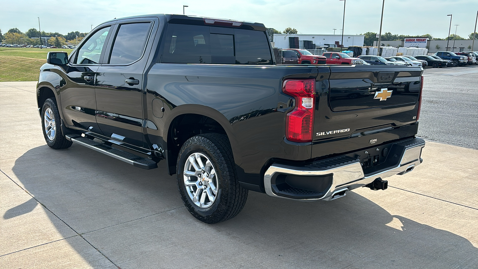 2025 Chevrolet Silverado 1500 LT 6