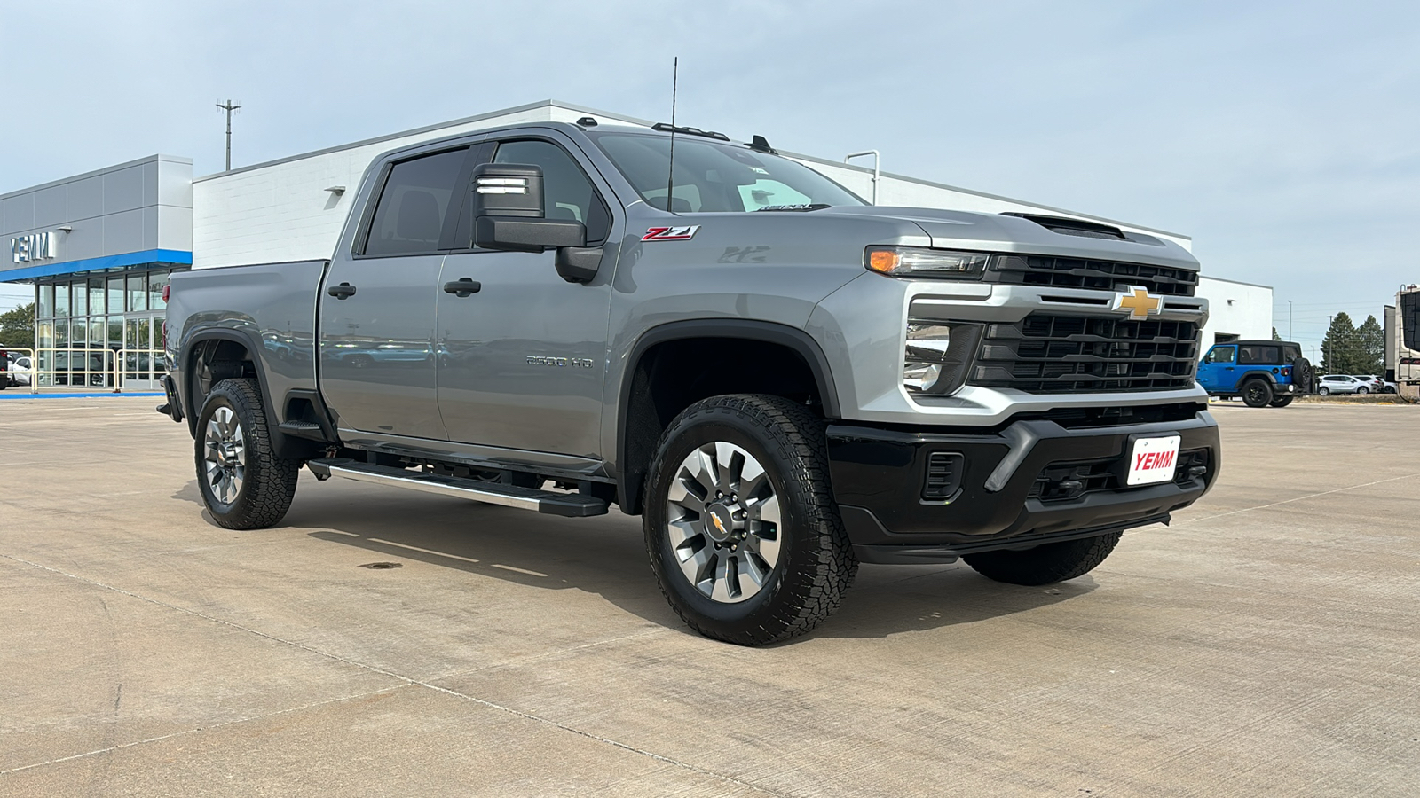 2025 Chevrolet Silverado 2500HD Custom 2