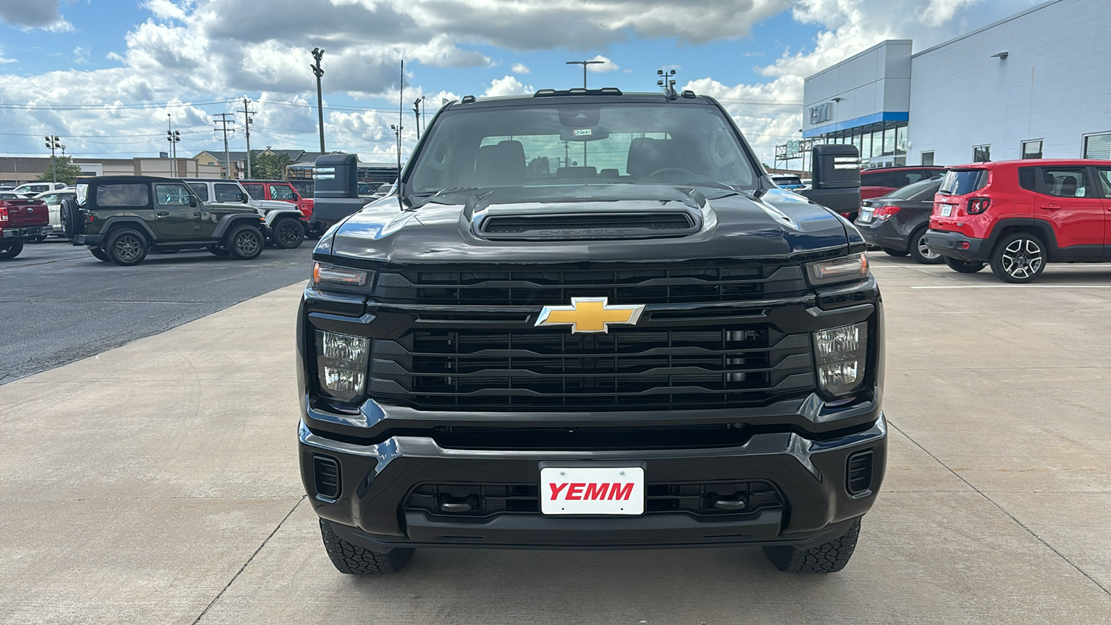 2025 Chevrolet Silverado 2500HD Custom 3