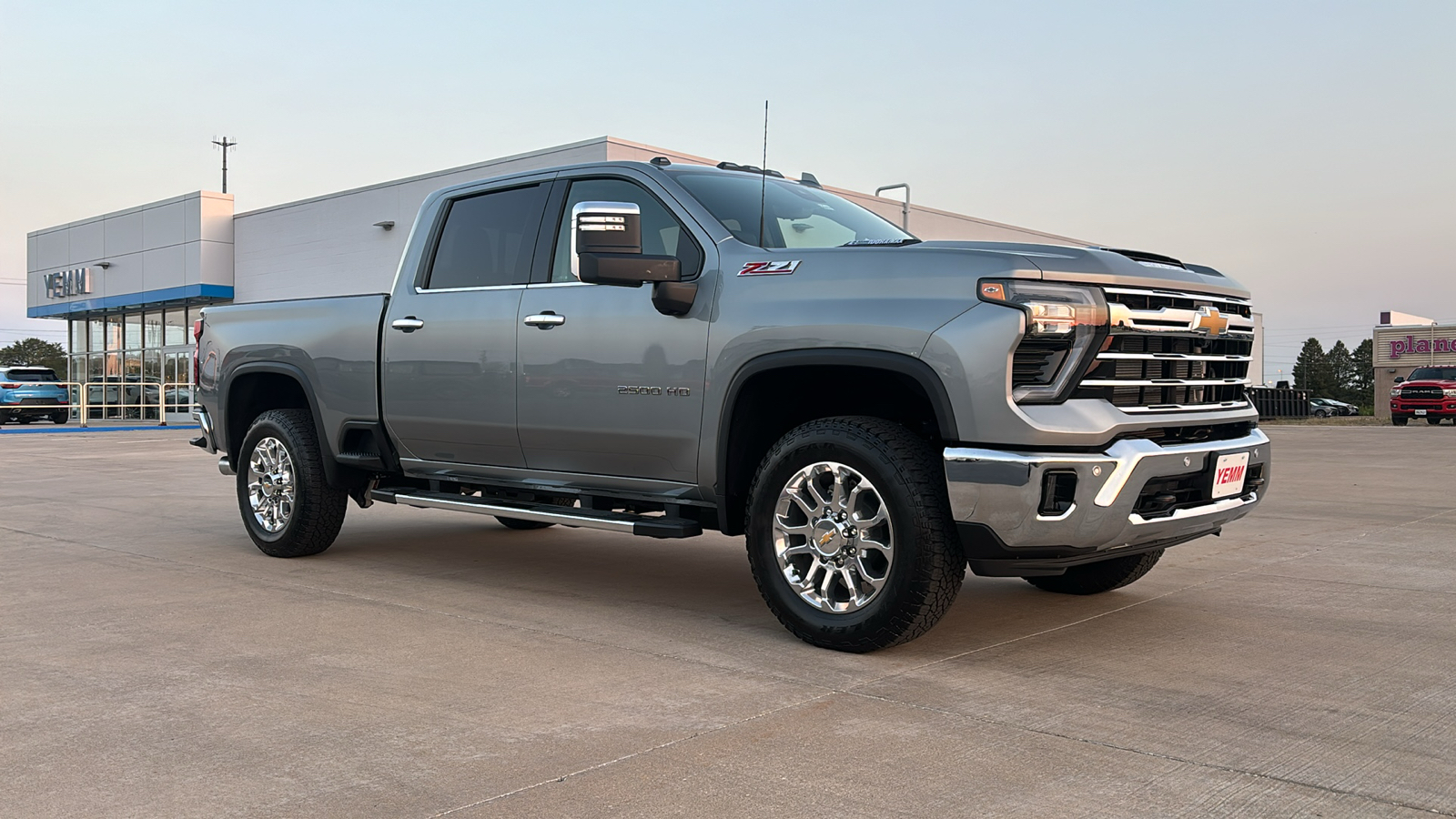 2025 Chevrolet Silverado 2500HD LTZ 2