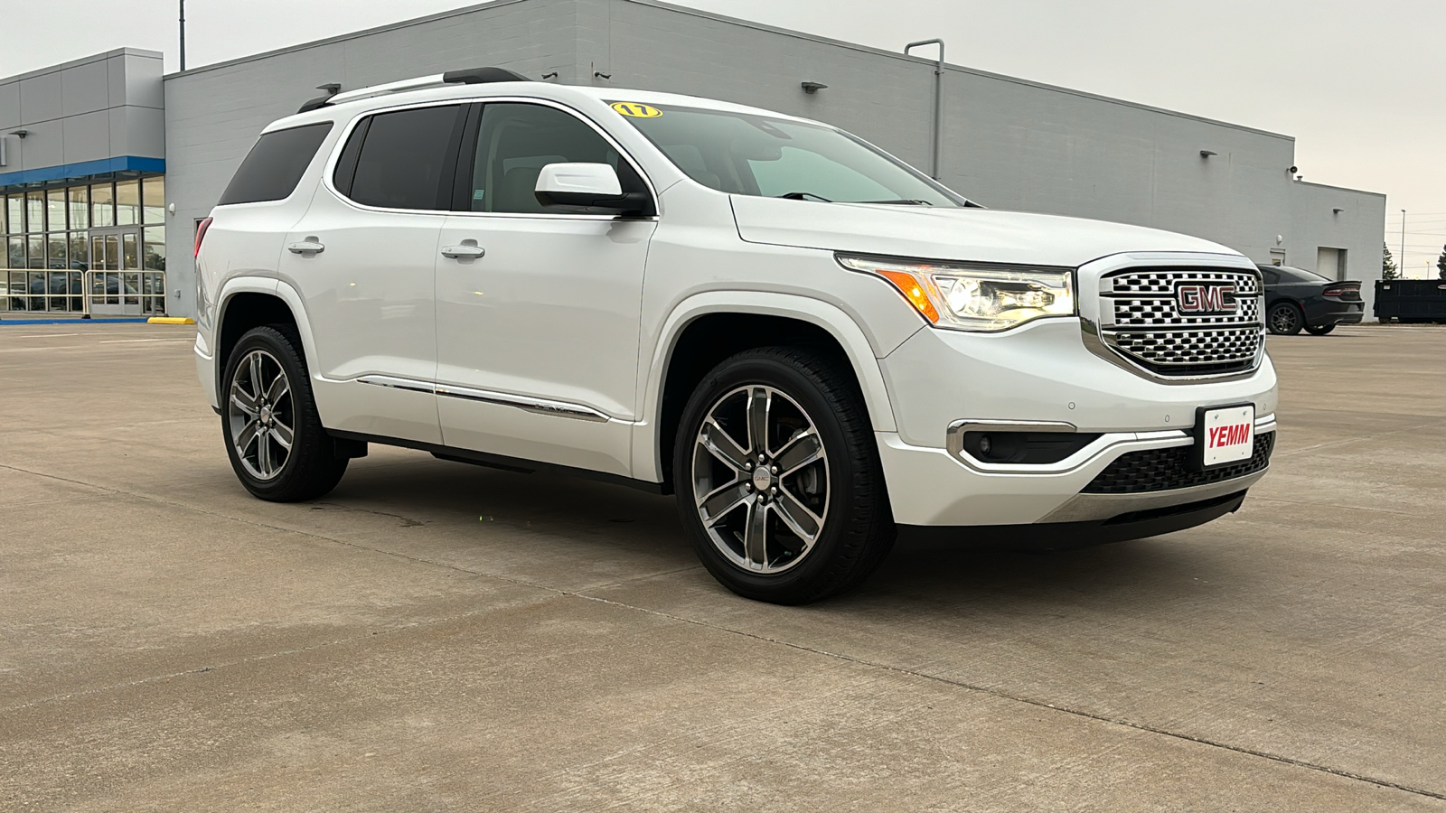 2017 GMC Acadia Denali 2