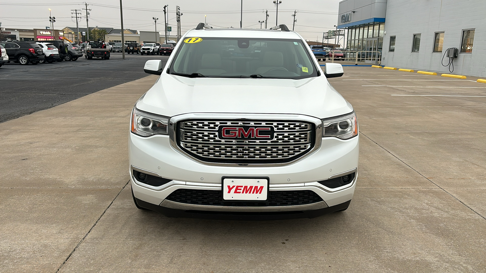 2017 GMC Acadia Denali 3