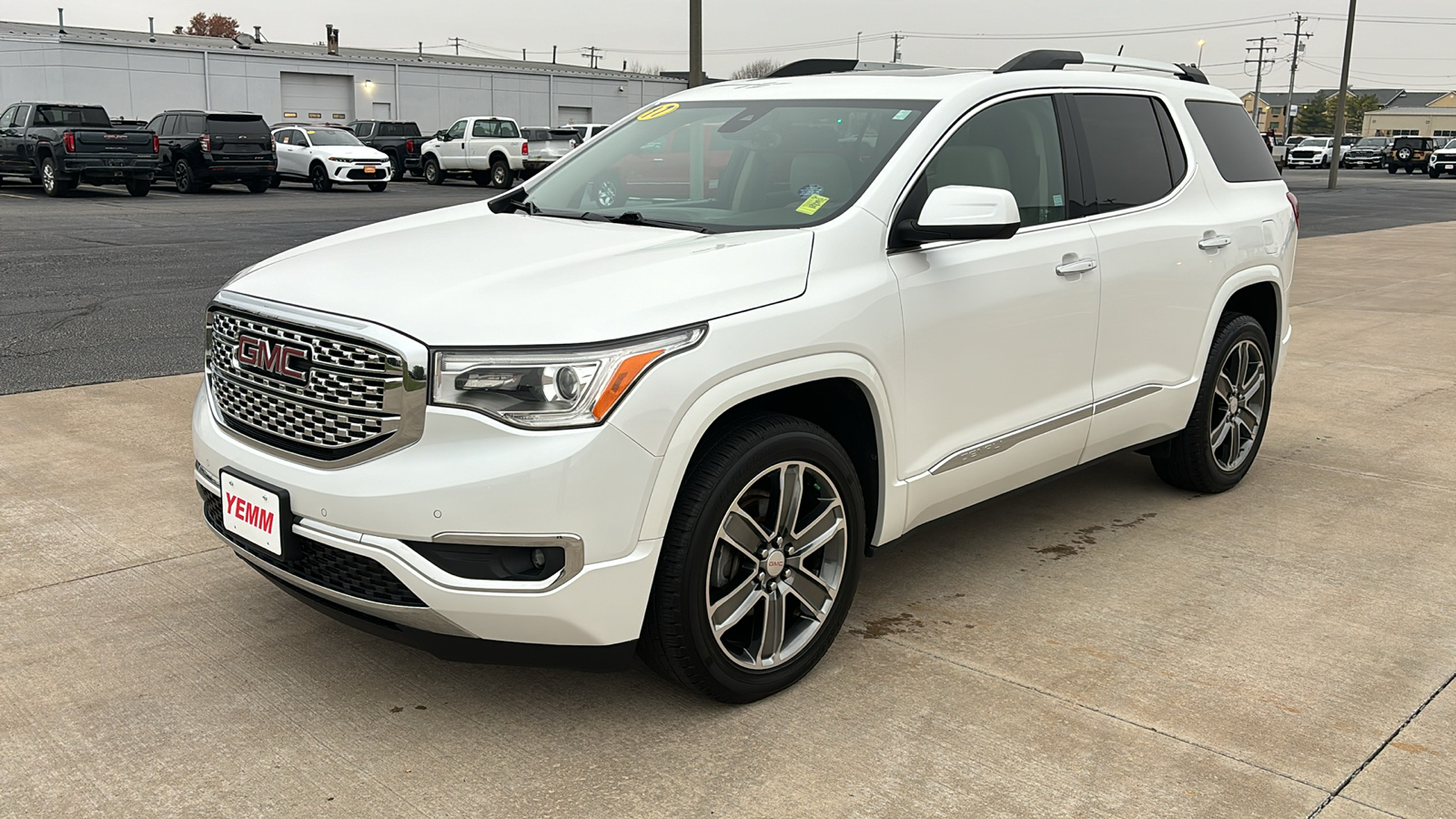 2017 GMC Acadia Denali 4