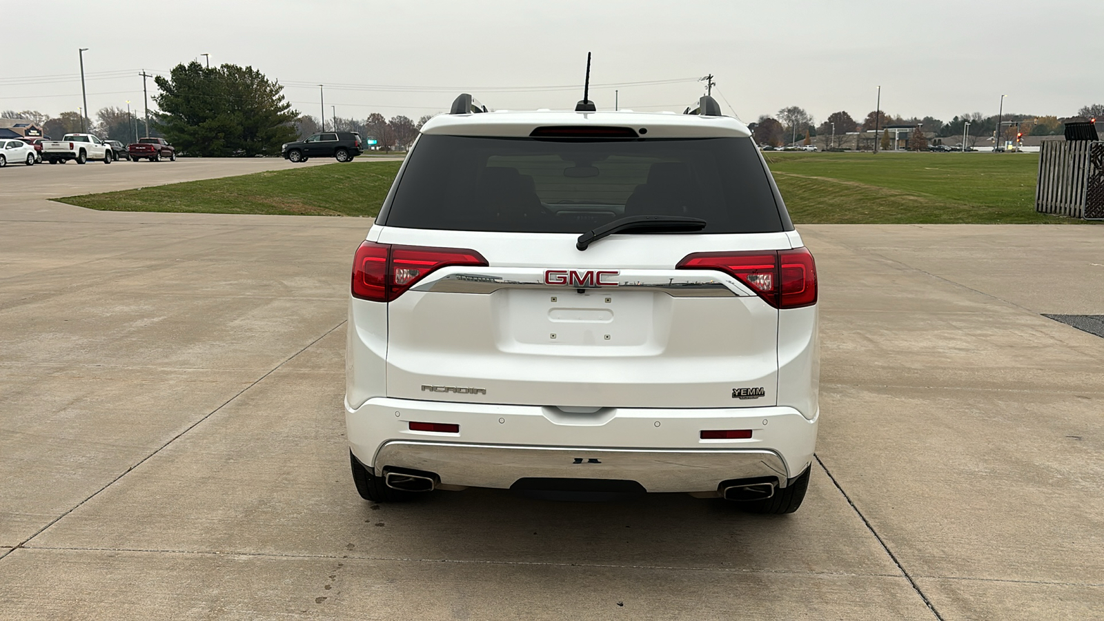 2017 GMC Acadia Denali 7