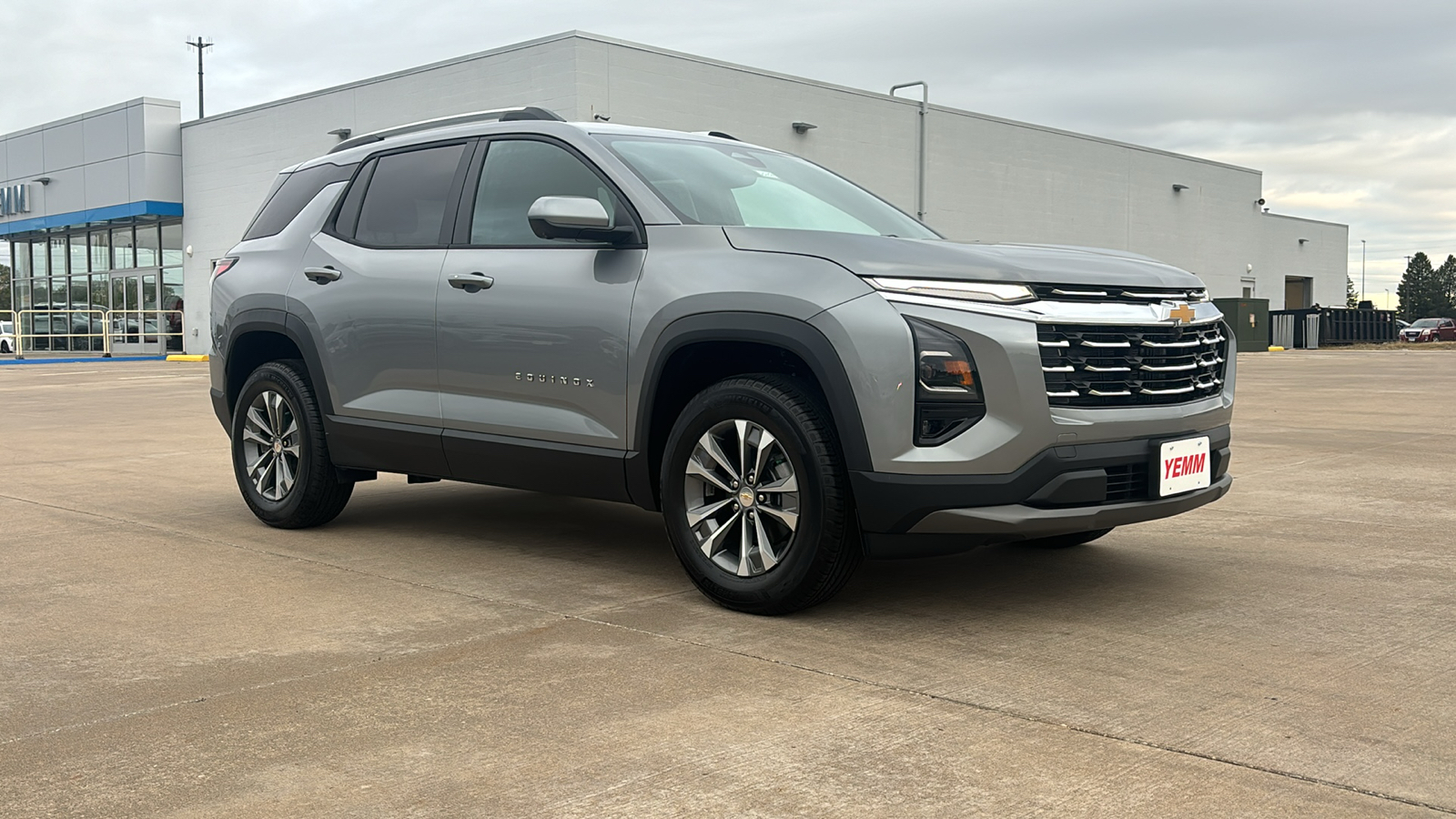 2025 Chevrolet Equinox LT 2