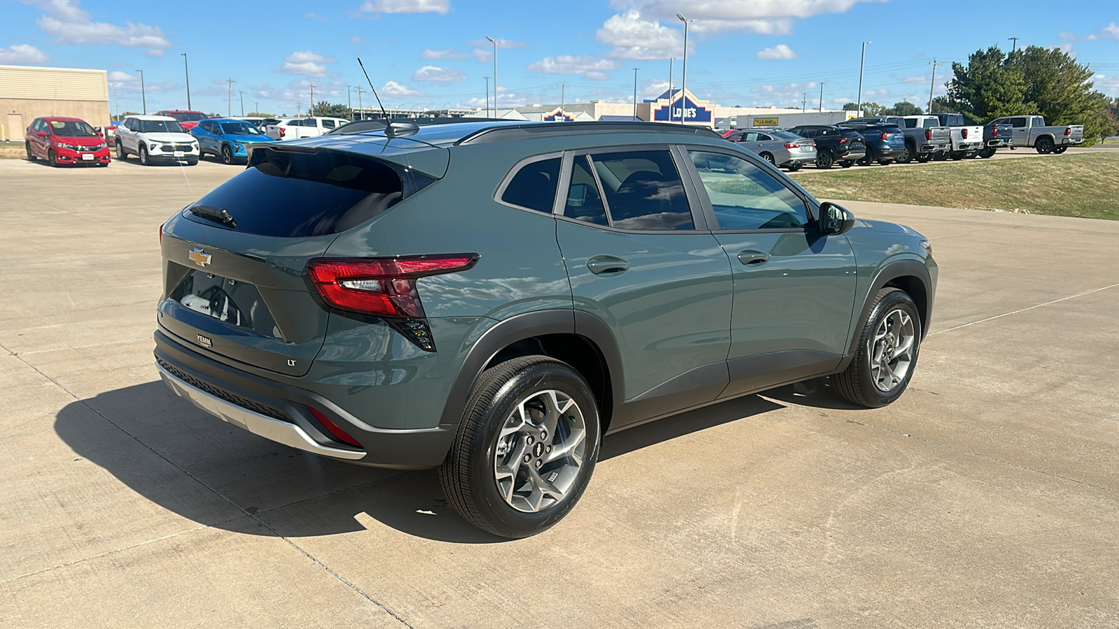 2025 Chevrolet Trax LT 8