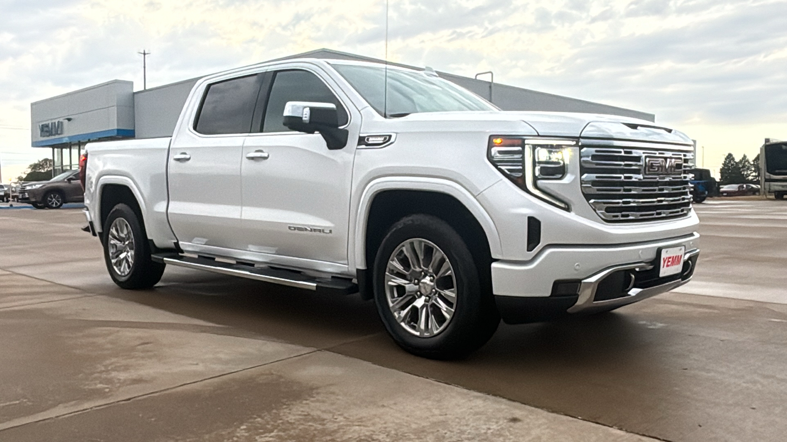 2025 GMC Sierra 1500 Denali 1