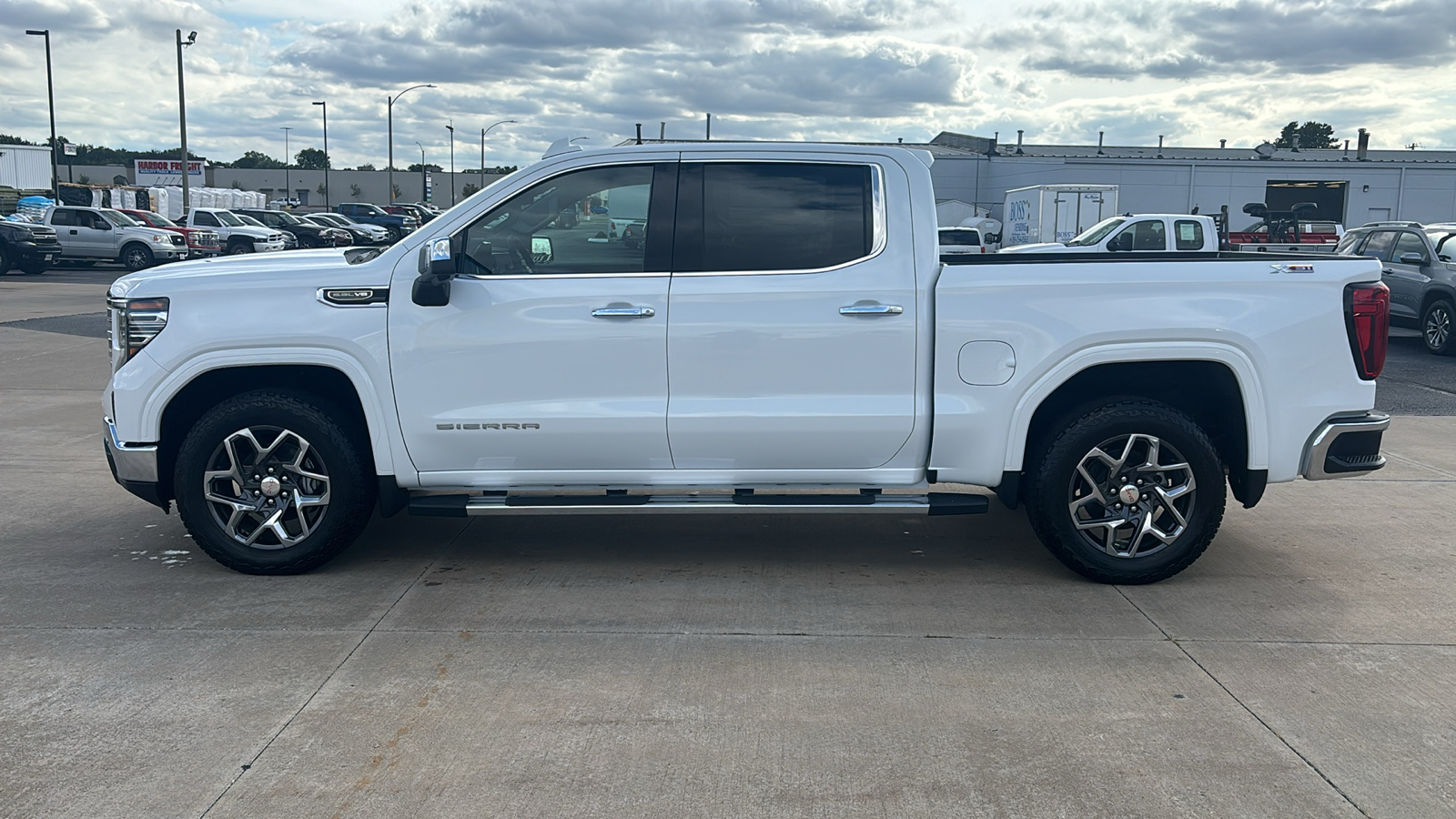 2025 GMC Sierra 1500 SLT 5