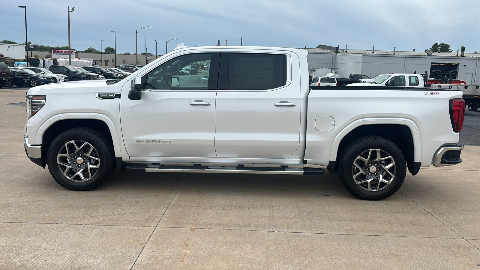 2025 GMC Sierra 1500 SLT 5